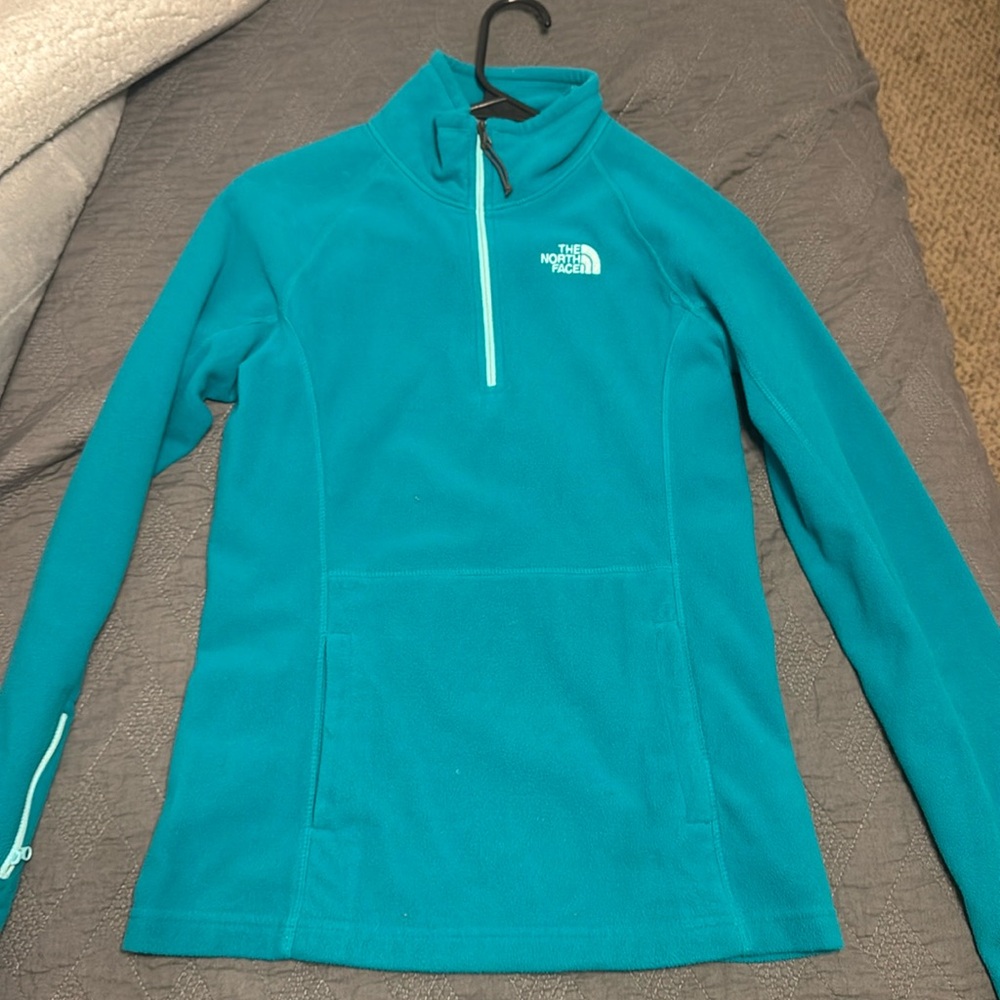 North Face quarter zip, like new
